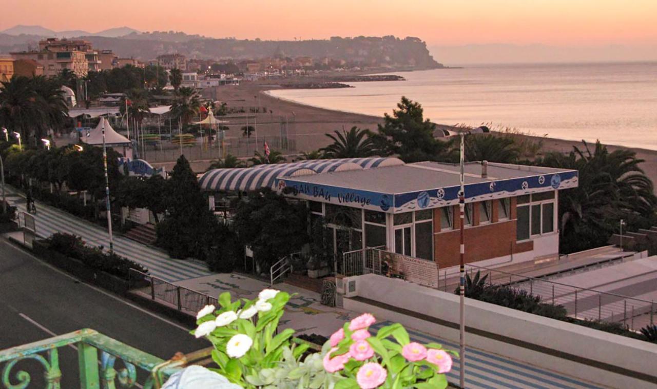 Apartament House By The Sea Albissola Marina Zewnętrze zdjęcie