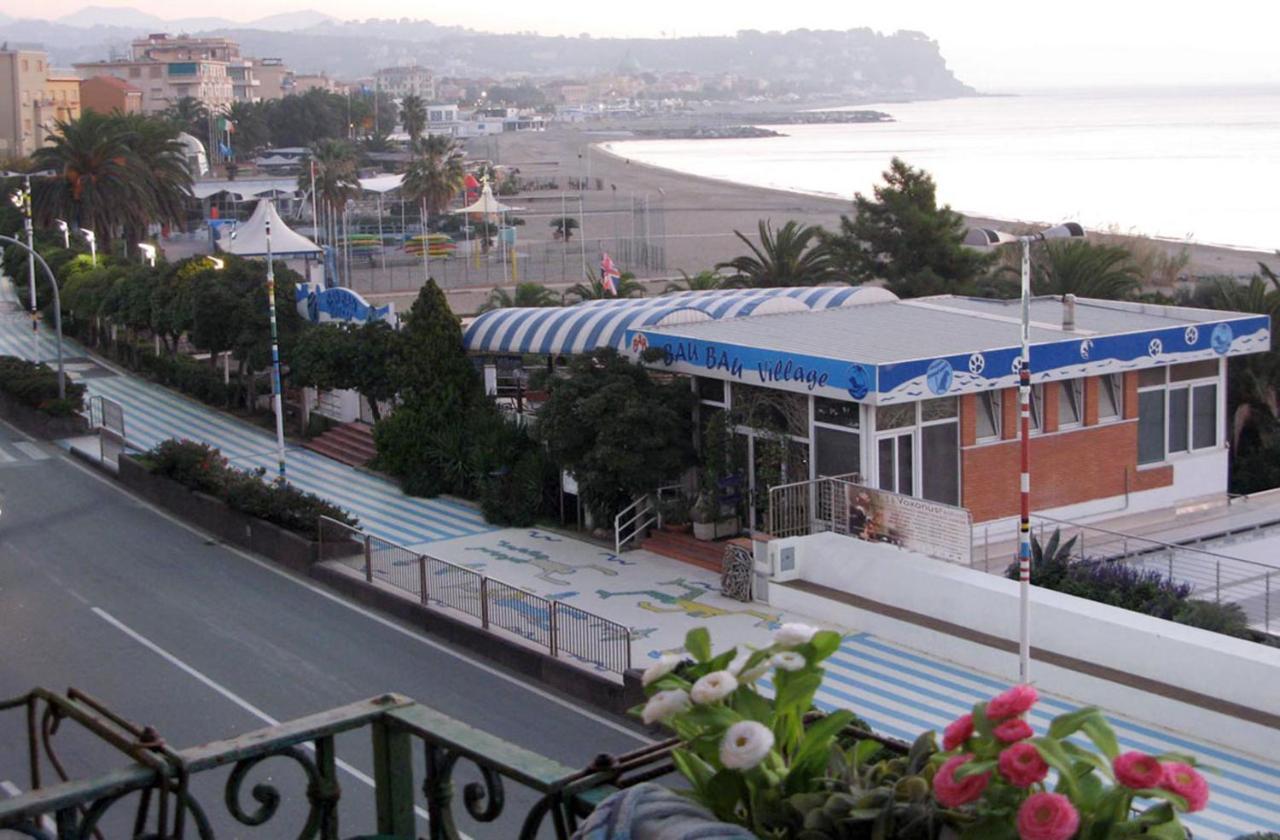 Apartament House By The Sea Albissola Marina Zewnętrze zdjęcie